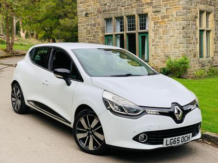 RENAULT CLIO 1.5 Dynamique S Nav dCi 90