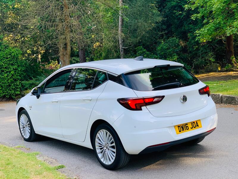 VAUXHALL ASTRA