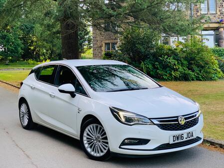 VAUXHALL ASTRA 1.6 CDTi BlueInjection Elite Nav