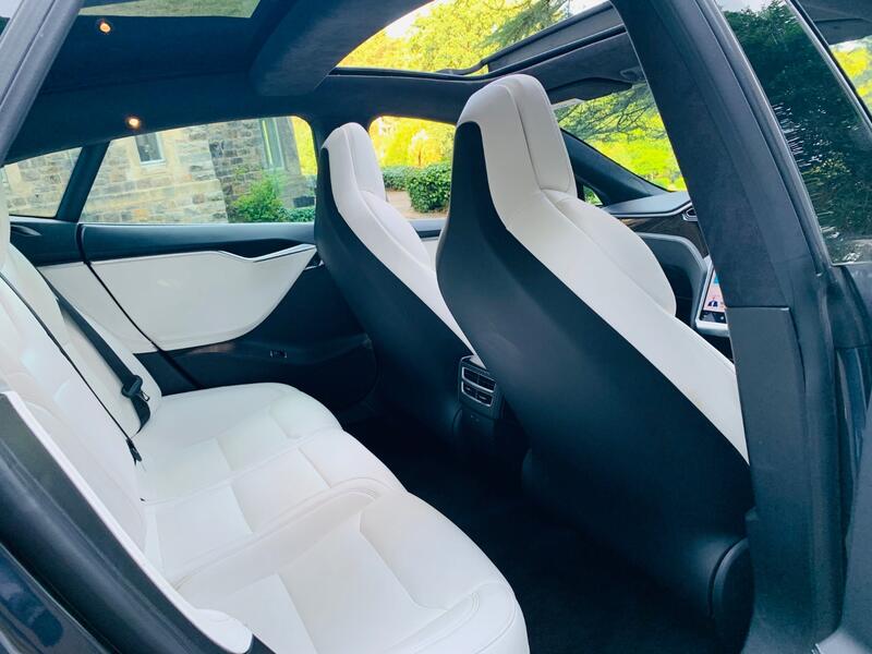 TESLA MODEL S