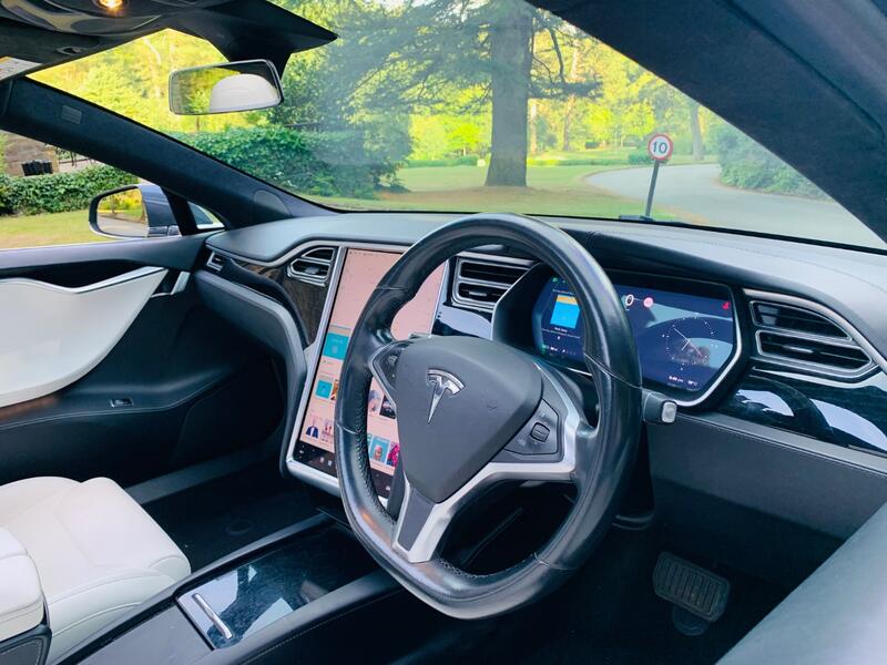 TESLA MODEL S