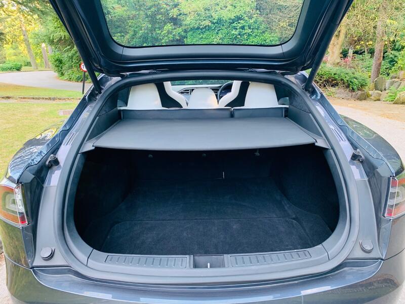 TESLA MODEL S